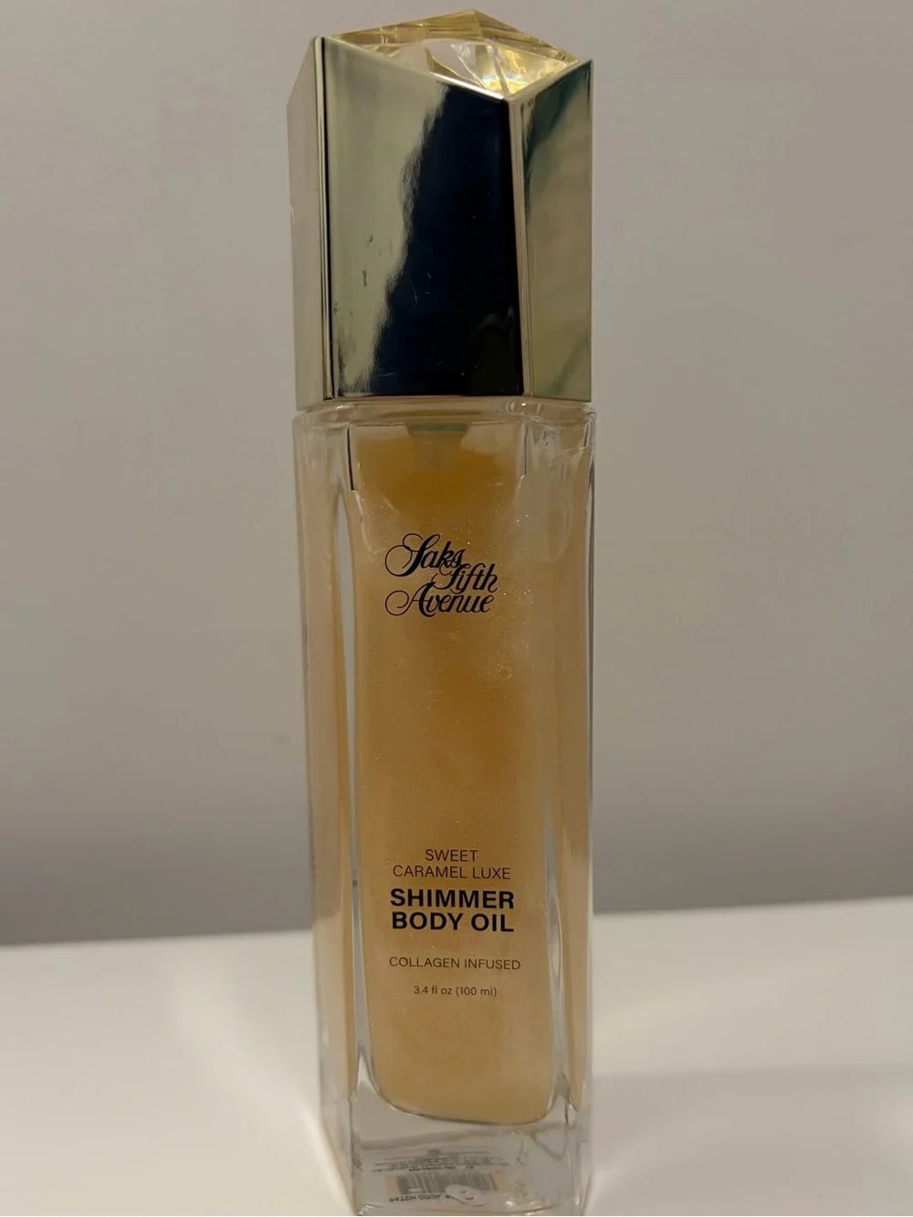Saks Fifth Avenue Sweet Caramel Luxe Shimmer Body Oil (3.4oz/100mL) - New